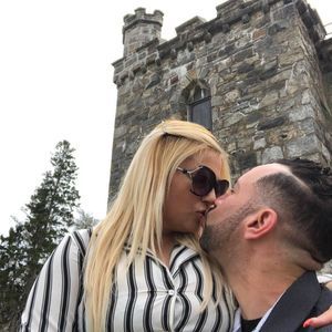 Meet your Posher, Castillo